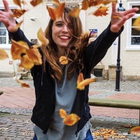 Steffi VA Herbstlaub